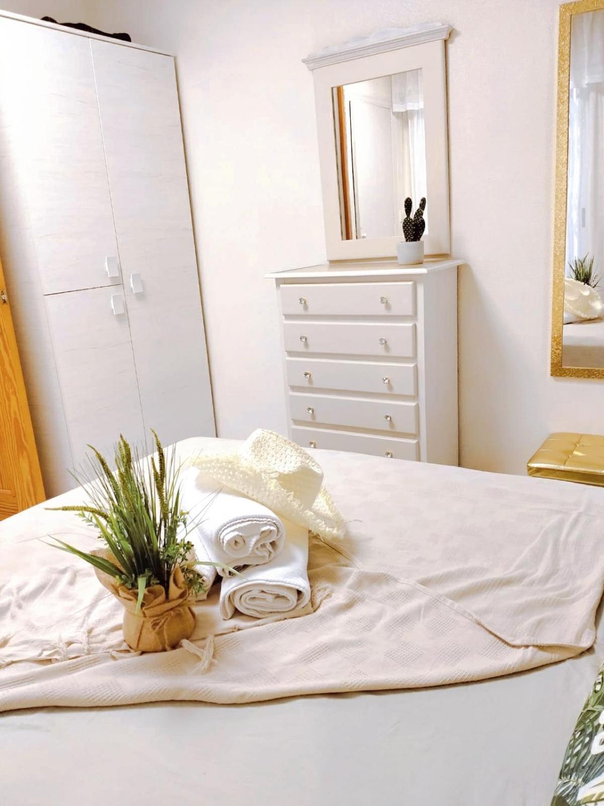 Pink Catia Coqueto Piso Playa Del Cura Apartment Torrevieja Room photo